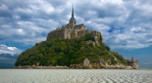 Mont St. Michel, site of the famous 8th-century monastery. Would you surround it with offshore wind turbines? (Photo credit: Giuseppe Citino)